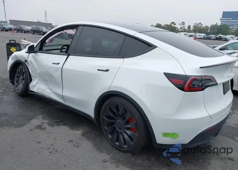 2023 Tesla Model Y из США, поврежденный, VIN 7SAYGDEF8PF800742